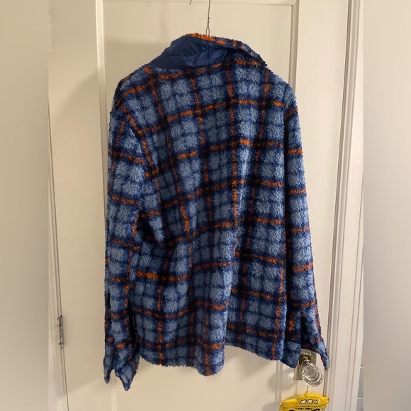 never worn. size M. Rabbit. Cozy. Lightweight. all-day wear. fuzzy fleece - Picture 2 of 4